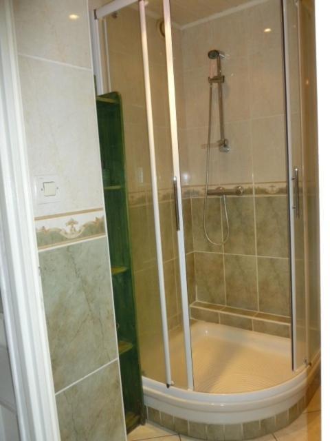 Pour Deplacement 3 Chambres เอคิรอลส์ ภายนอก รูปภาพ